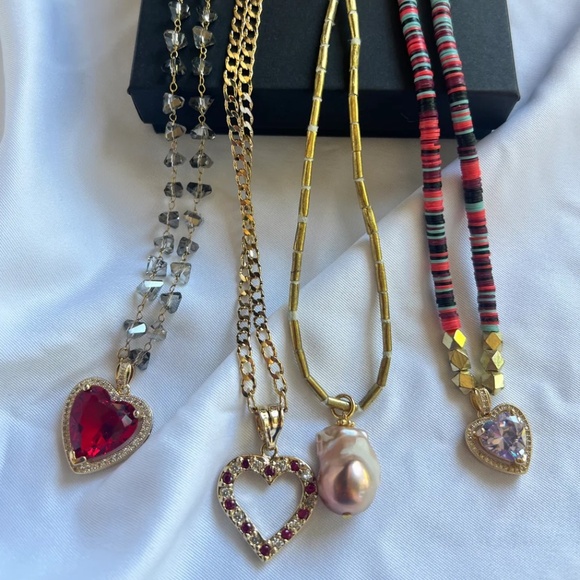 NEW Vanessa Mooney THE DAPHNE HEART NECKLACE Ruby Heart Pendant Necklace - Picture 4 of 4